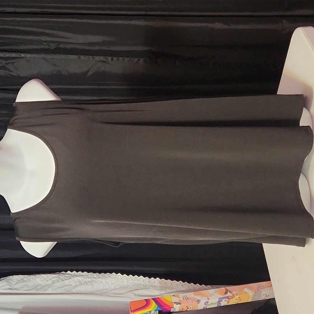 Mauve Classic Black Top